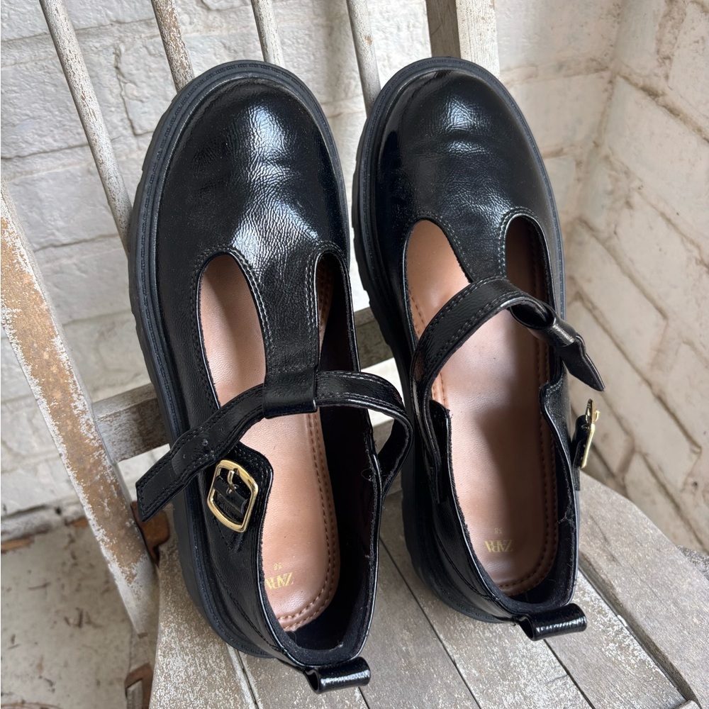 ZARA Black Patent Mary Jane Shoes with Silver Buckle Sz 38/ 8 - Picture 8 of 8